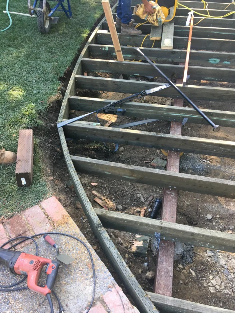 Deck: Framing for a curved deck, Peacock Gap, San Rafael